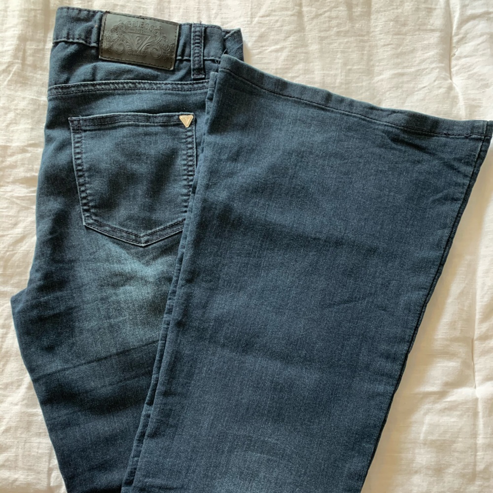 GUESS Flare Jeans